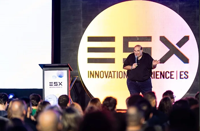 “A ideia de que estamos sozinhos evolui com a tecnologia e o conhecimento”
http://whitepaperdocs.com.br/wp-content/uploads/speaker/post-10600.mp3?cb=1781242568.mp3